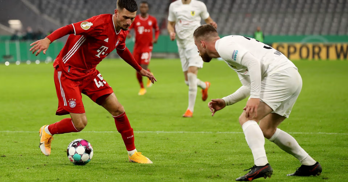 Lineups of 1. FC Düren vs Bayern Munich